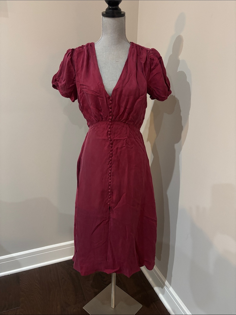 SELF CONTRAST V-Neck Burgundy Button-Front  MIDI Dress  size small